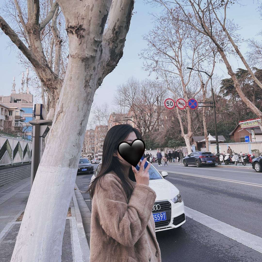 一位不知名的摊主