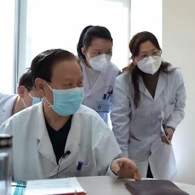 何英主任工作室