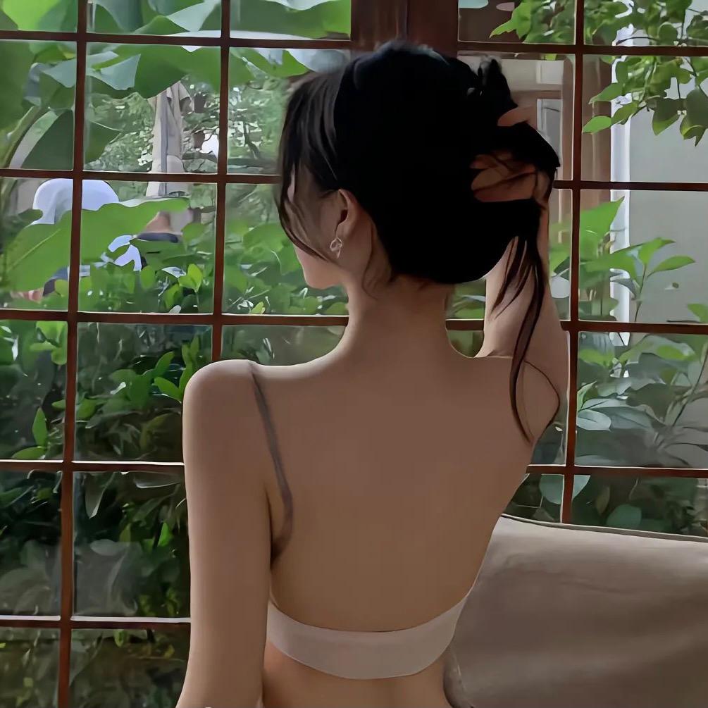 伊莲吖