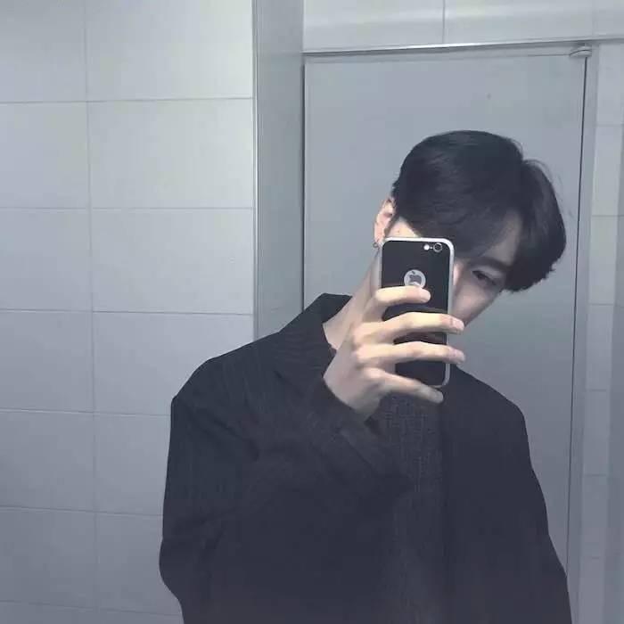 跑刀小辉(三角洲纯绿跑刀第一人)