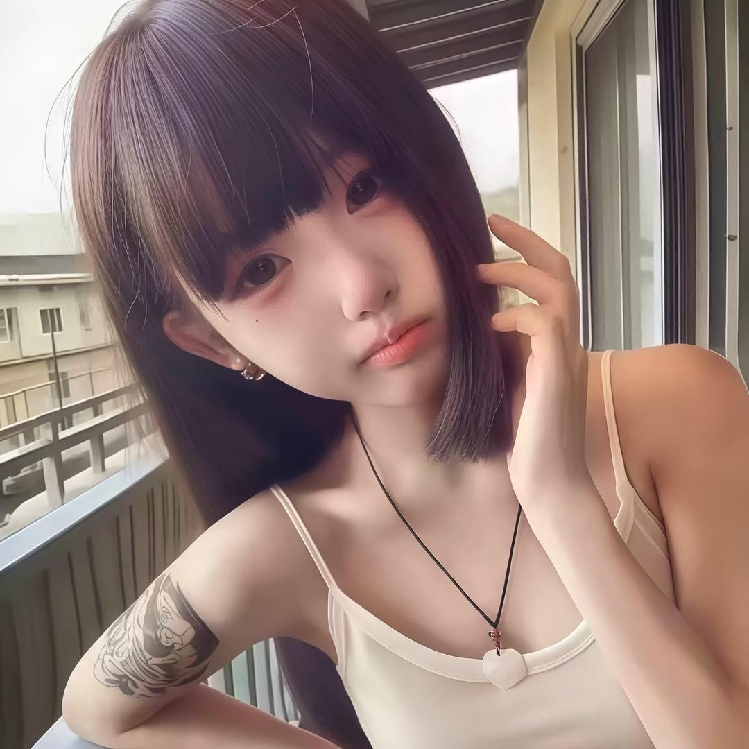 侯 德 容