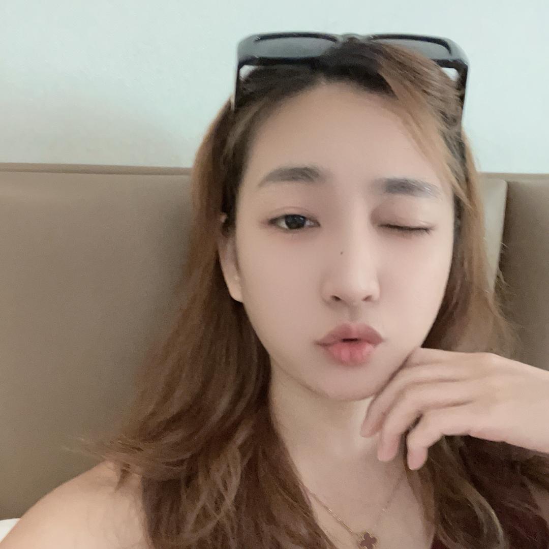 Never姐姐的包