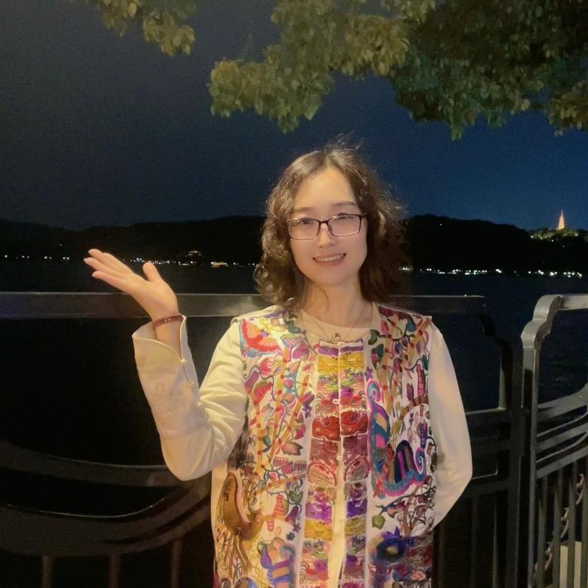 艾莱依&村上春 小贝