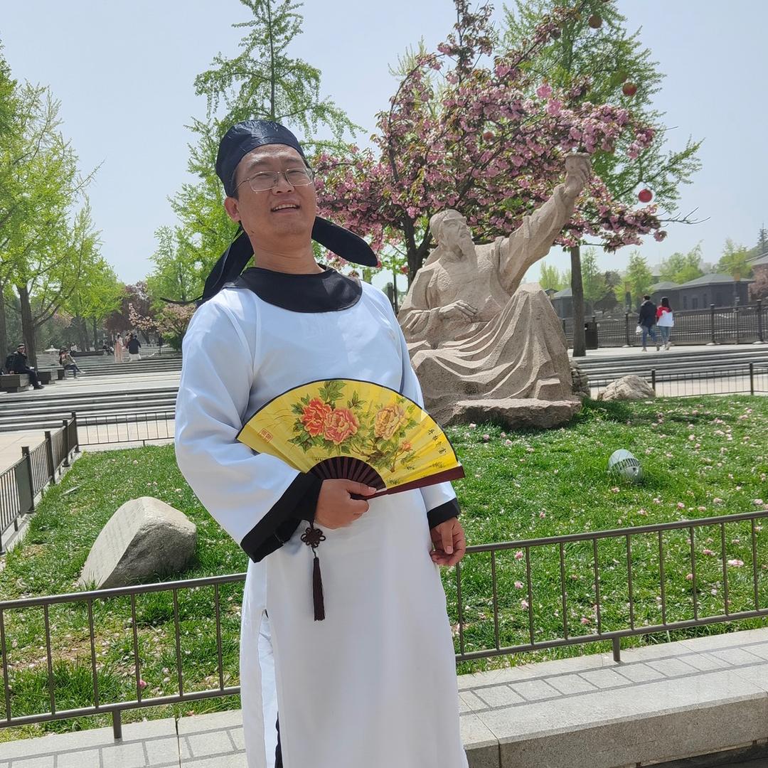 陶醉在深秋的李太白