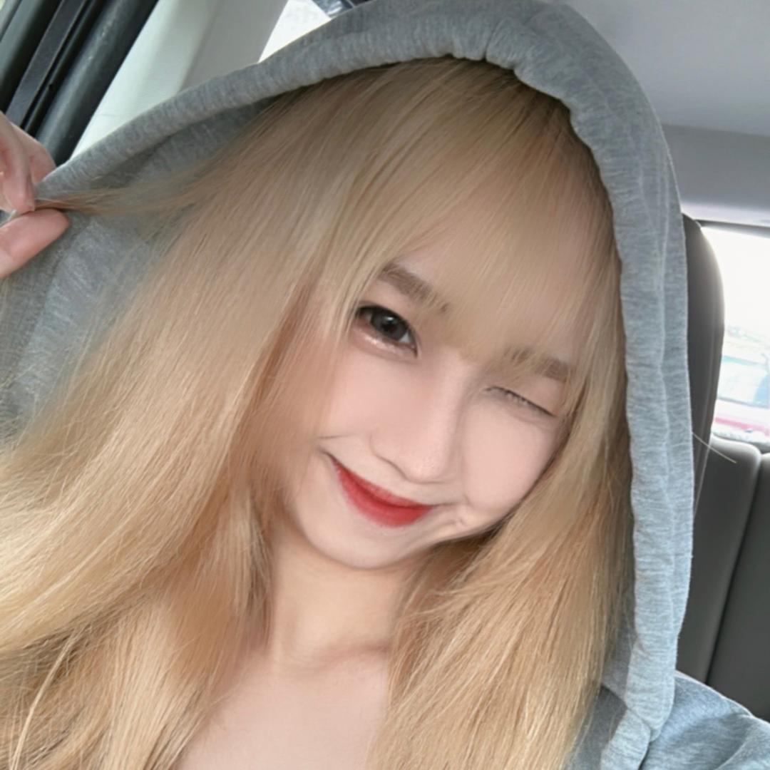 敏敏呼呼