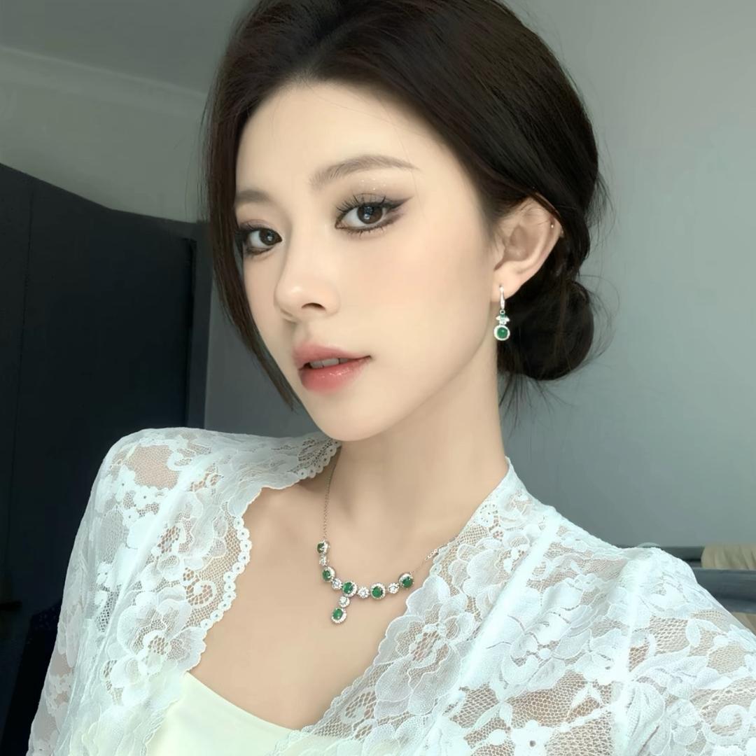 暴富美女