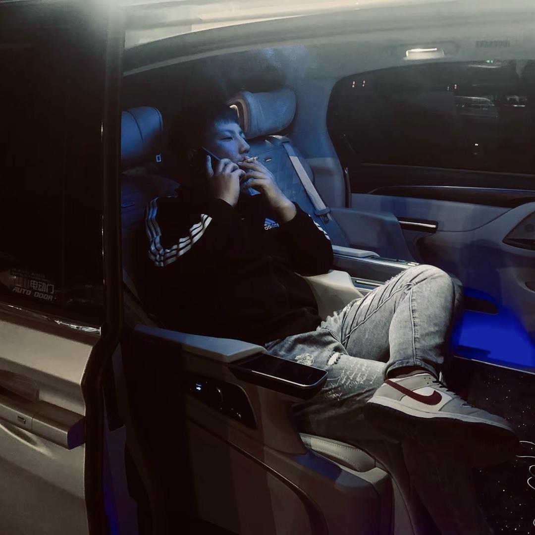 @宇💰