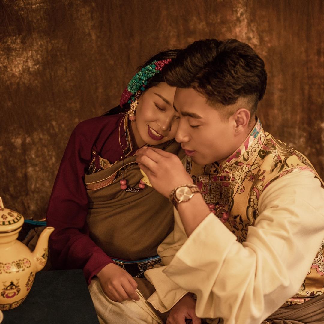 ཨ་གོ Conch month