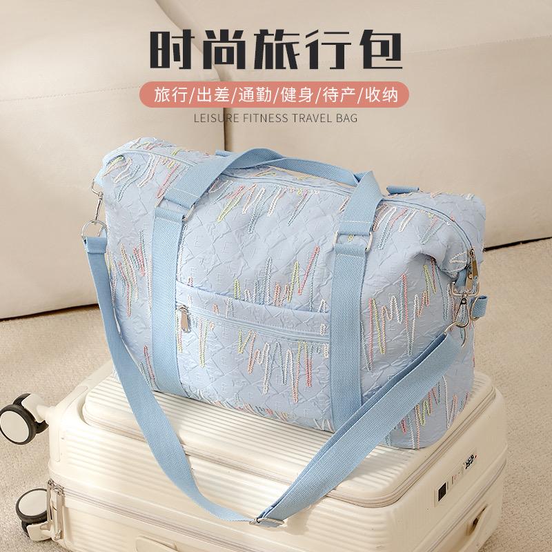 橙一箱包工厂店