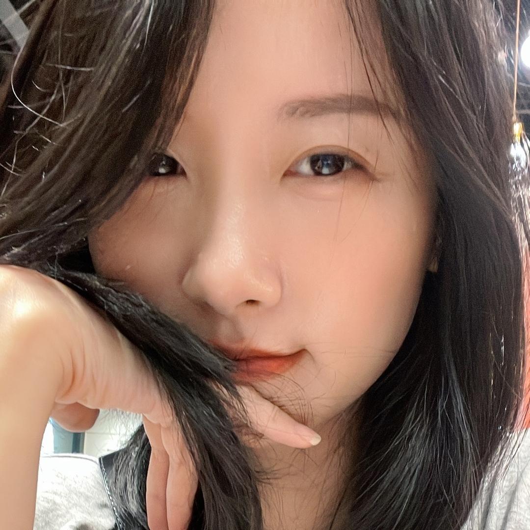 Cynthia黄欣