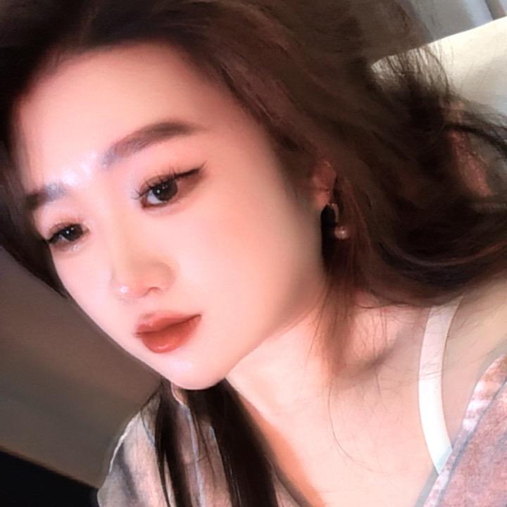 珞珞吖🌸