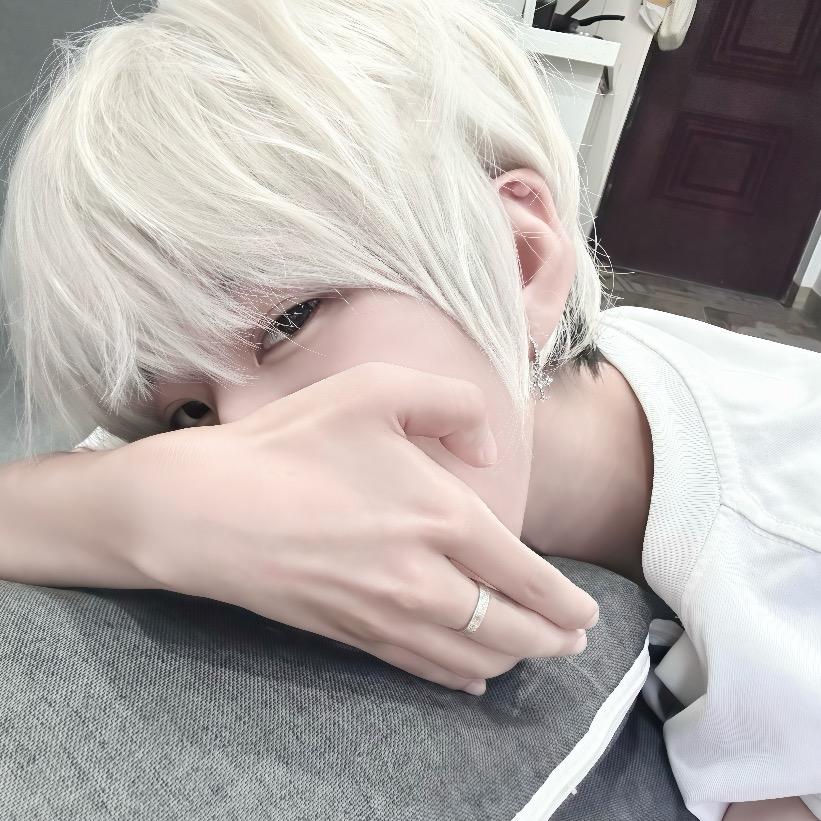 XU.