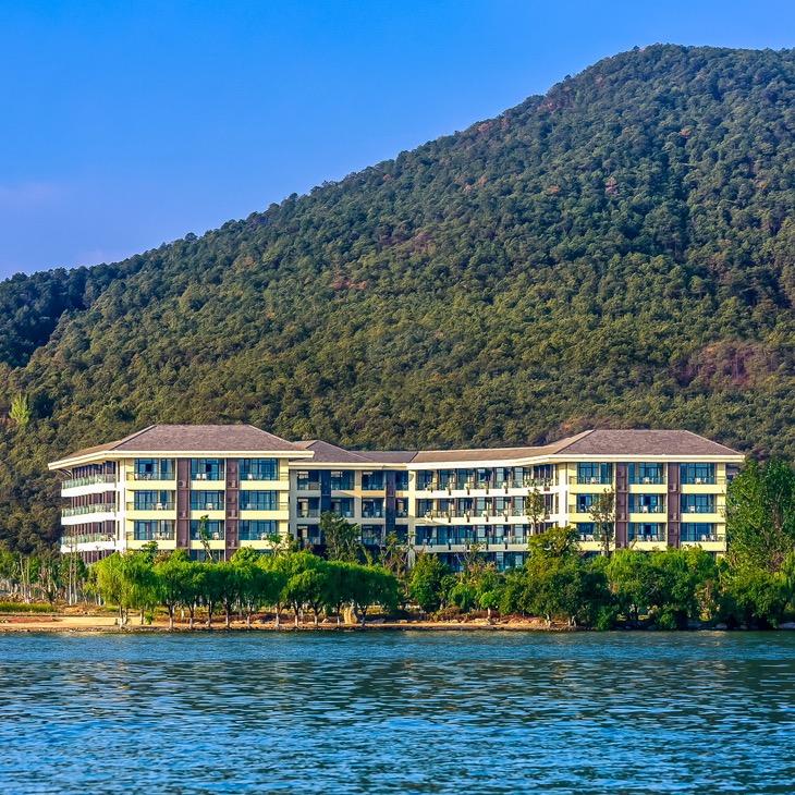 西昌邛海湾柏栎荟舍酒店官方号