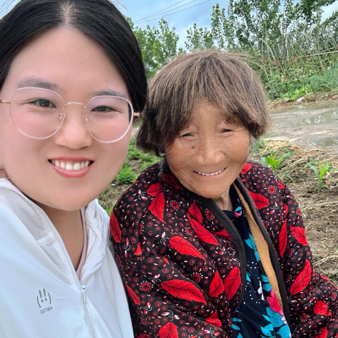 毛奶奶的毛孩子毛毛