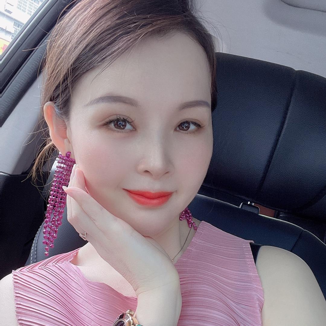 施家二小姐🐷