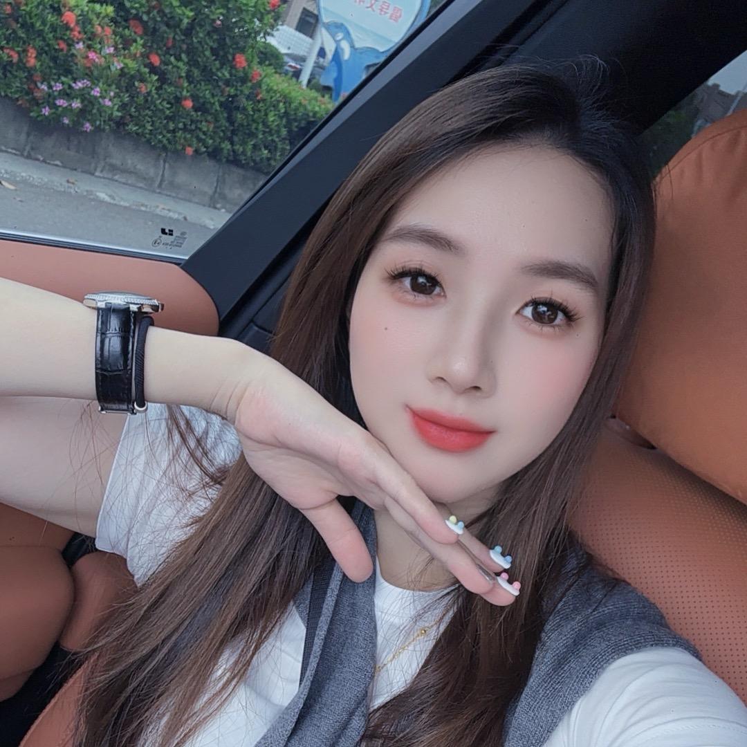 容菲