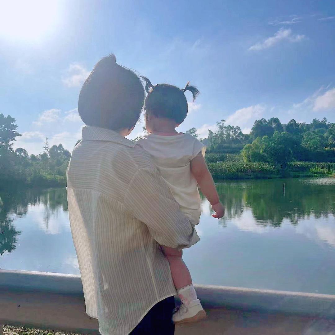 秦嘻嘻🐯(推广)