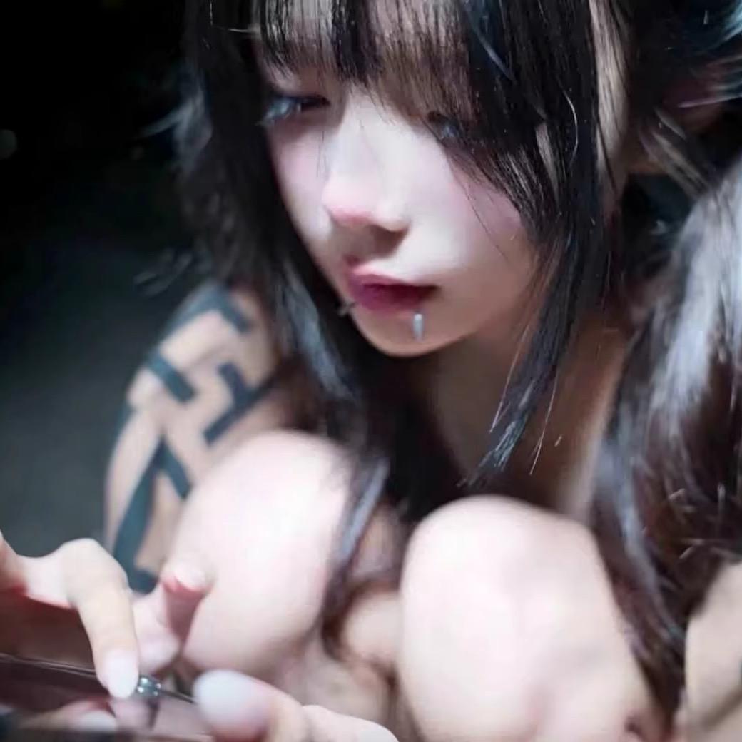 晚 安^