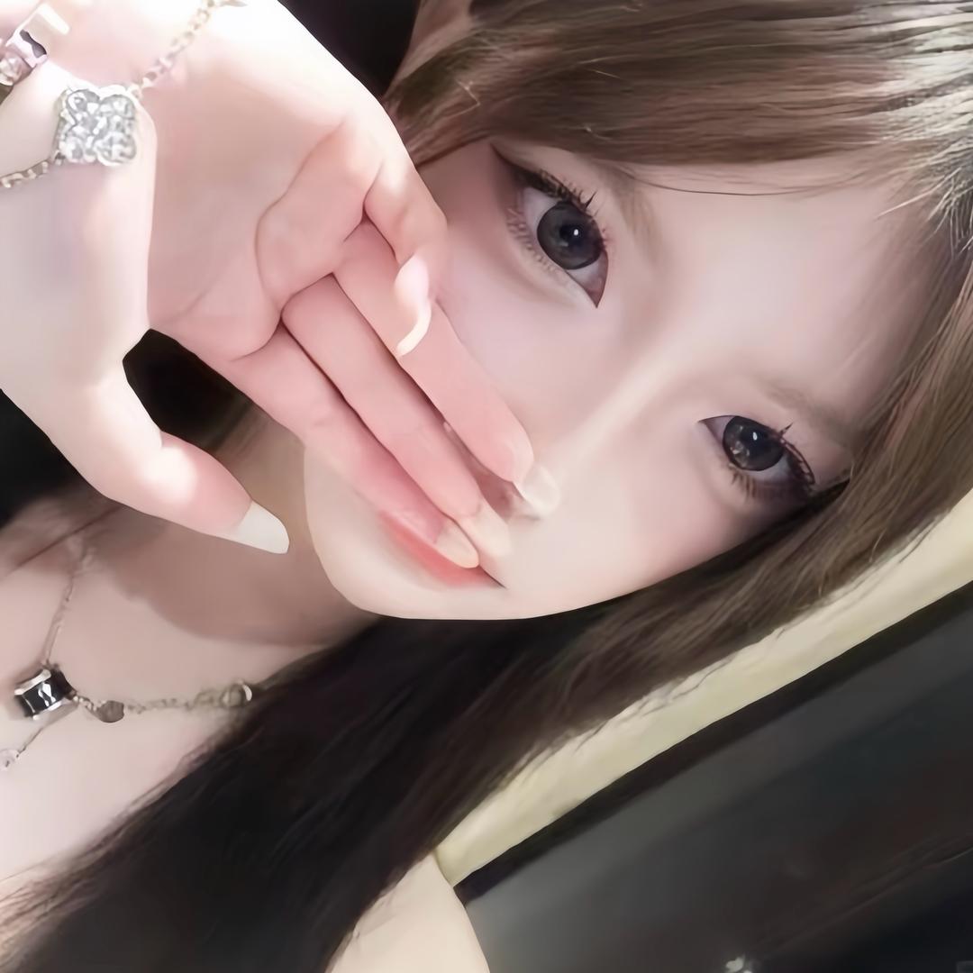 卷卷.
