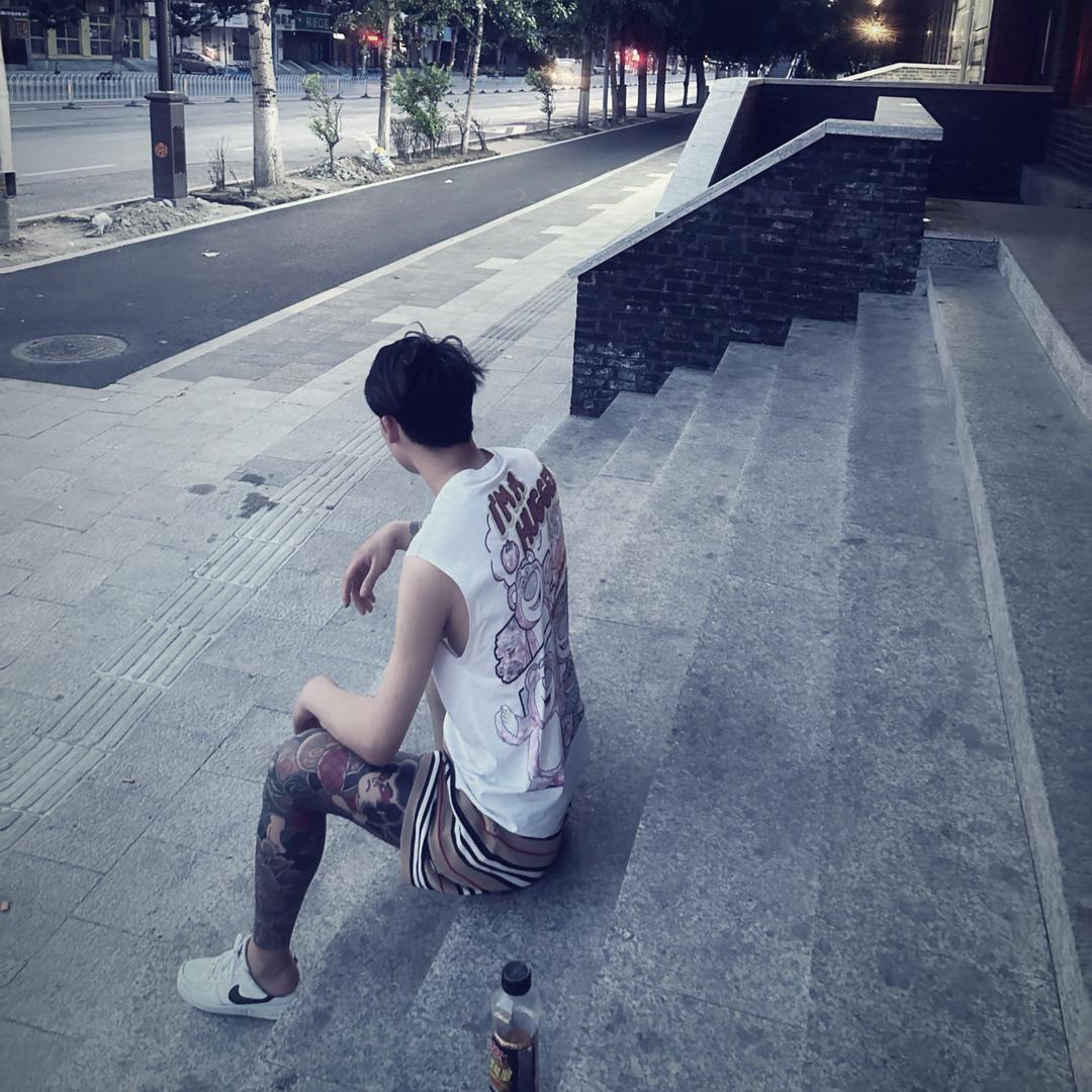 小董盘狗
