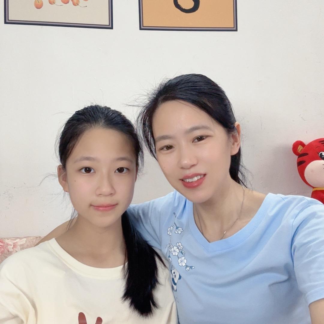 欣宝和姣姐
