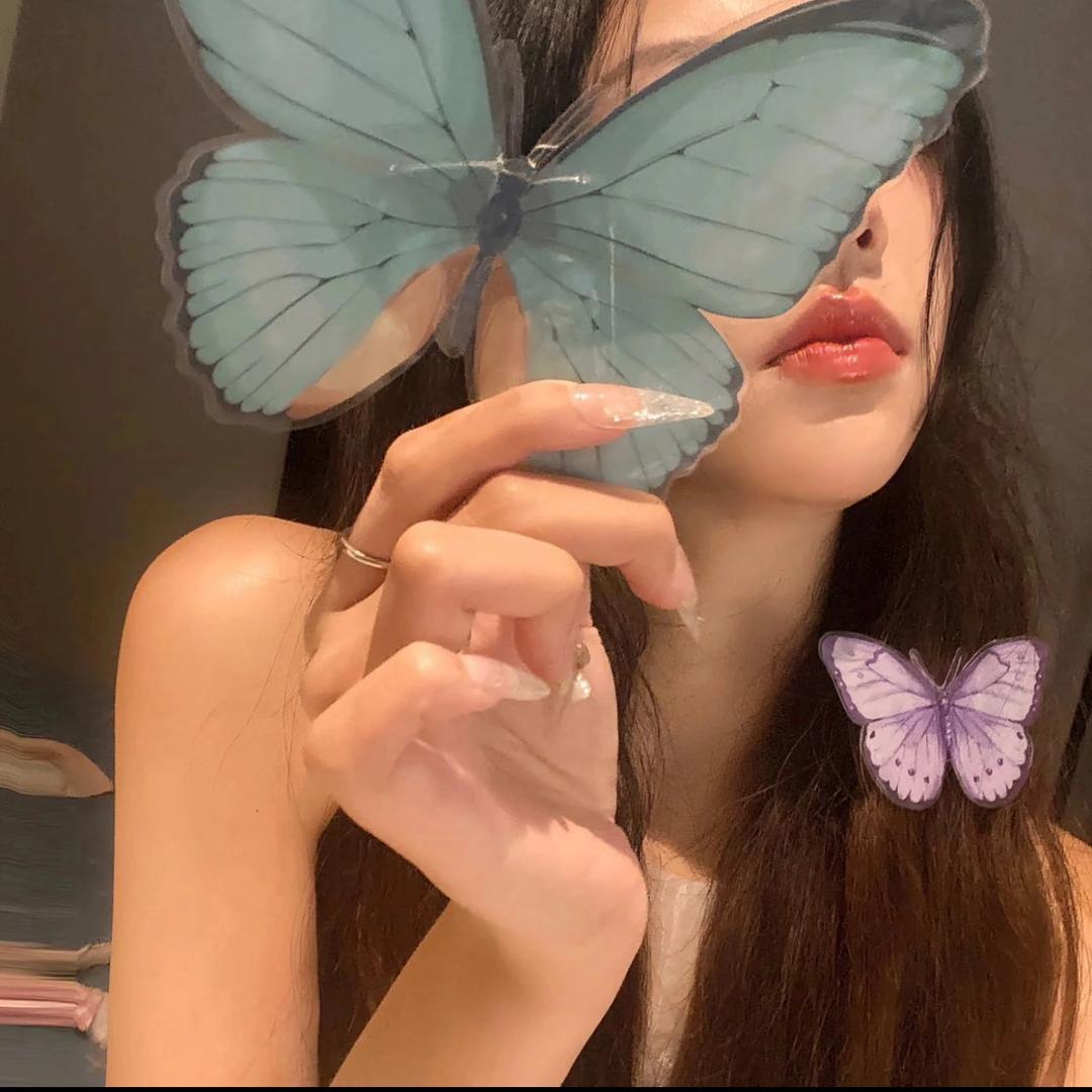 🦋.