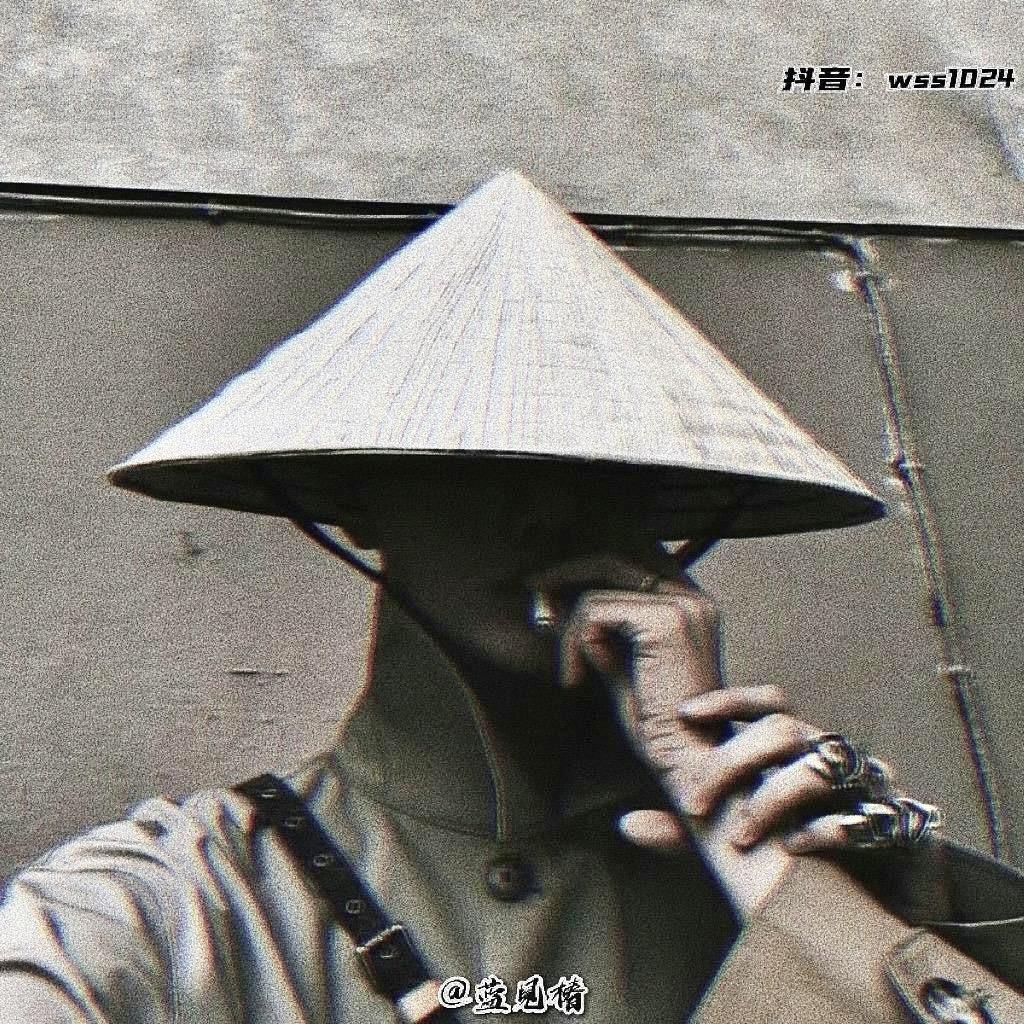 蓝見椿_