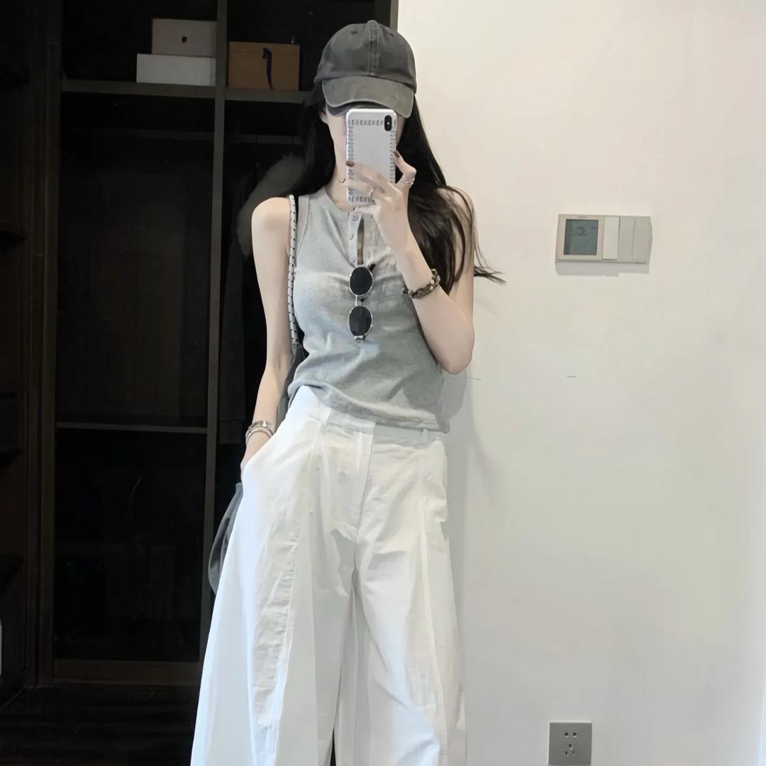 小燕子穿搭