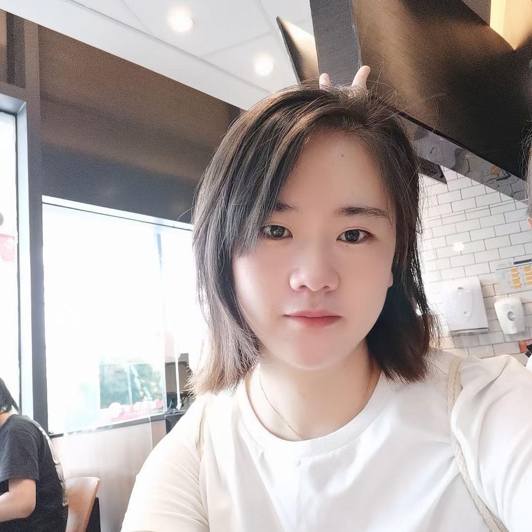 娜娜（打怪兽中)