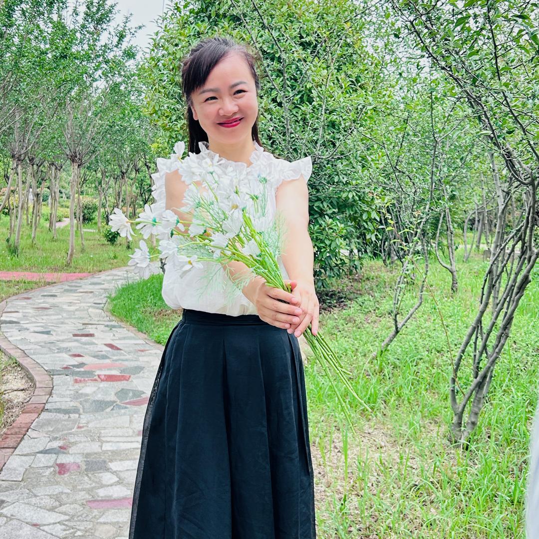 莽张天骄施园长