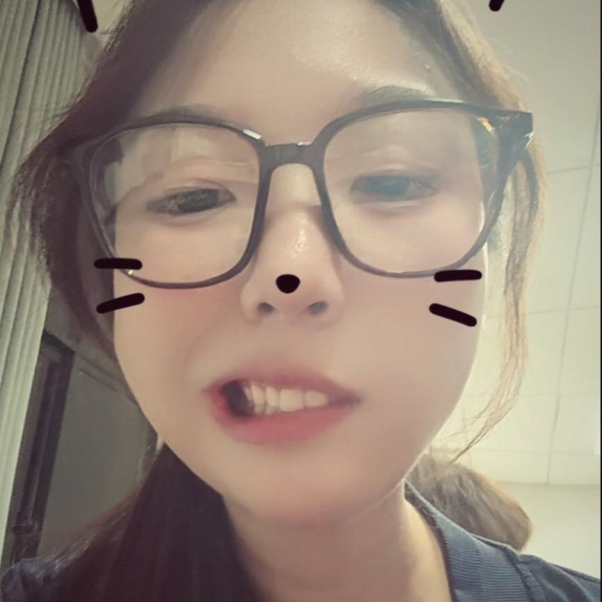 性感母蟑螂