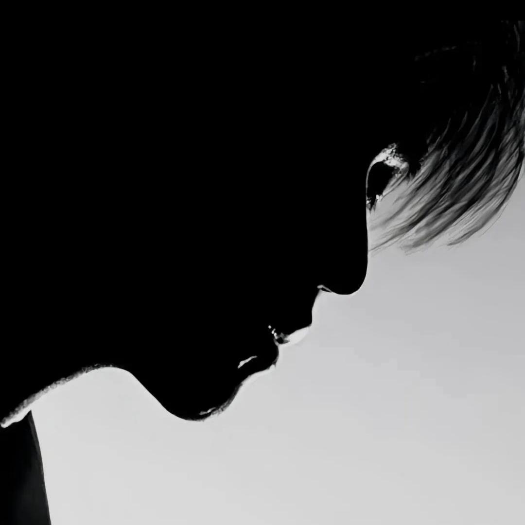 赫