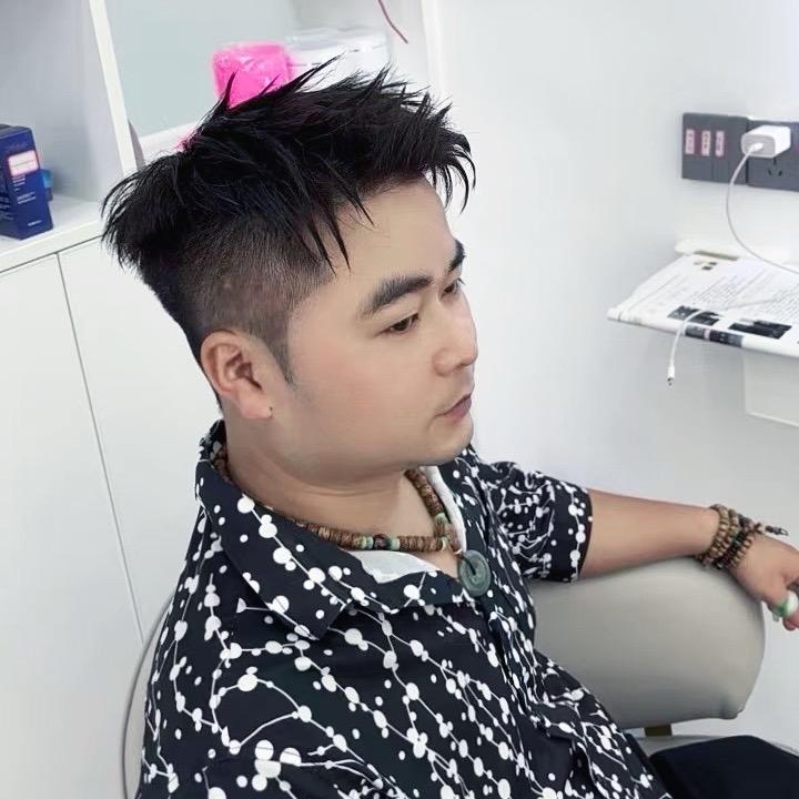 乾龍壹號造型设计（专业解决头皮健康）