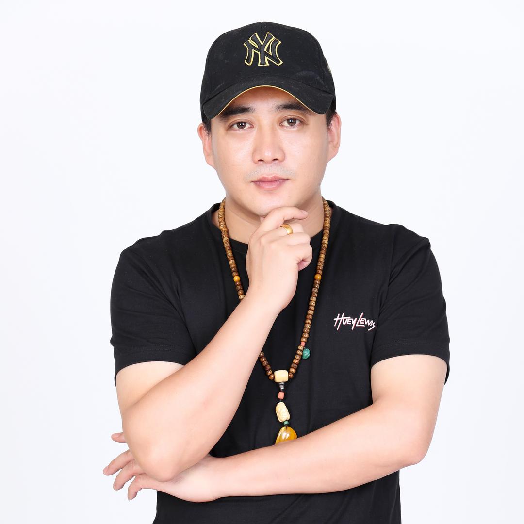 张锦龙/制片人/导演头像