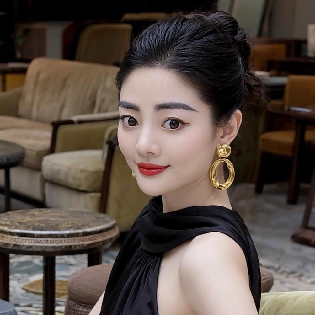 昆明民宿老板娘