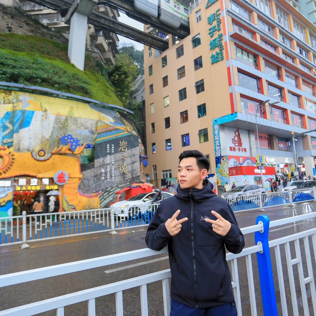 小华同学🏌️‍♂️🏌️‍♂️