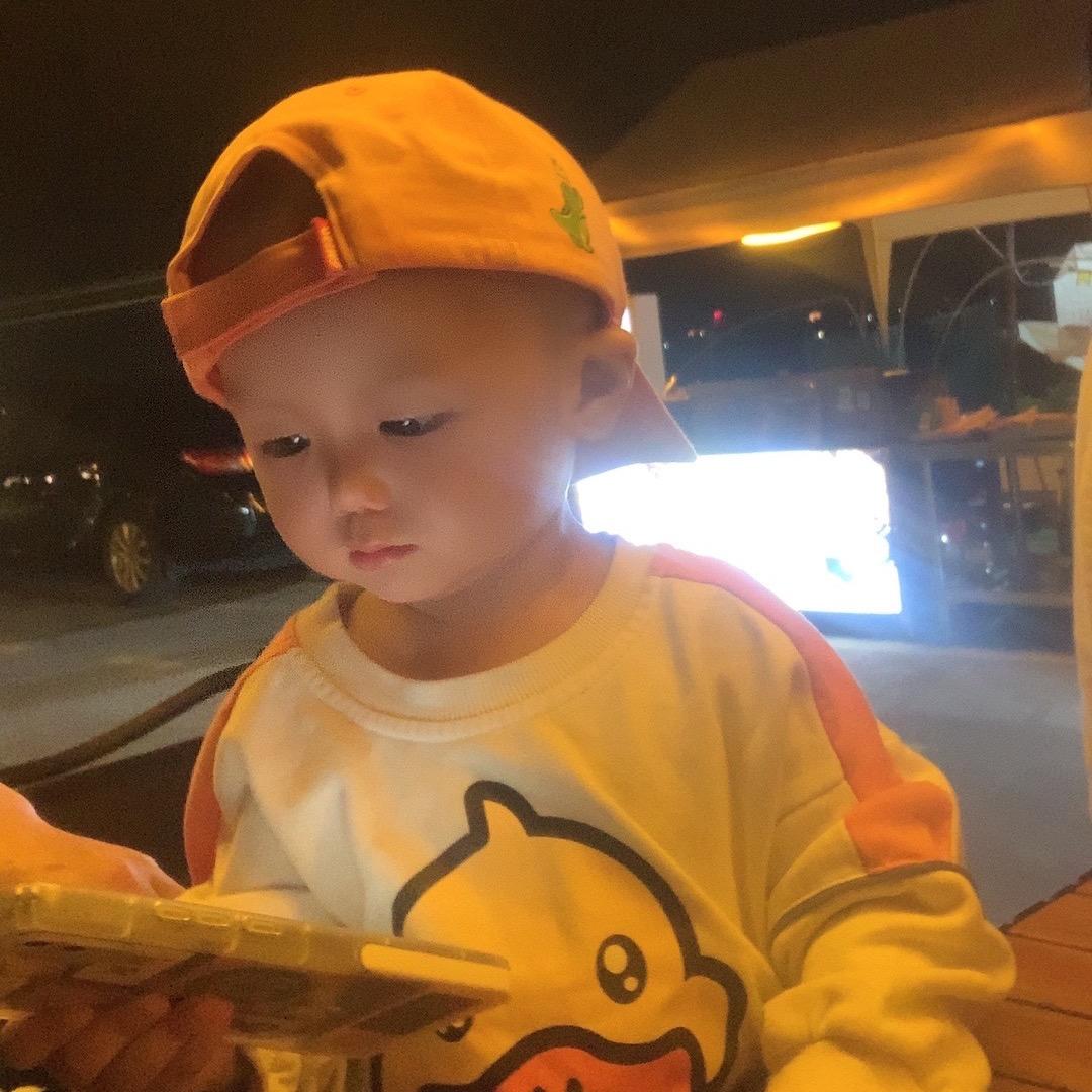 亲亲宝贝一baby