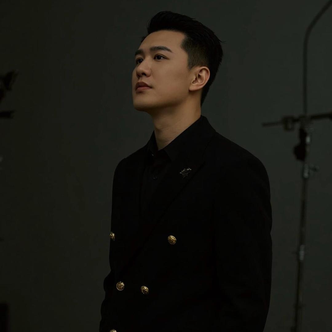 安东尼M-’’AN/UAL