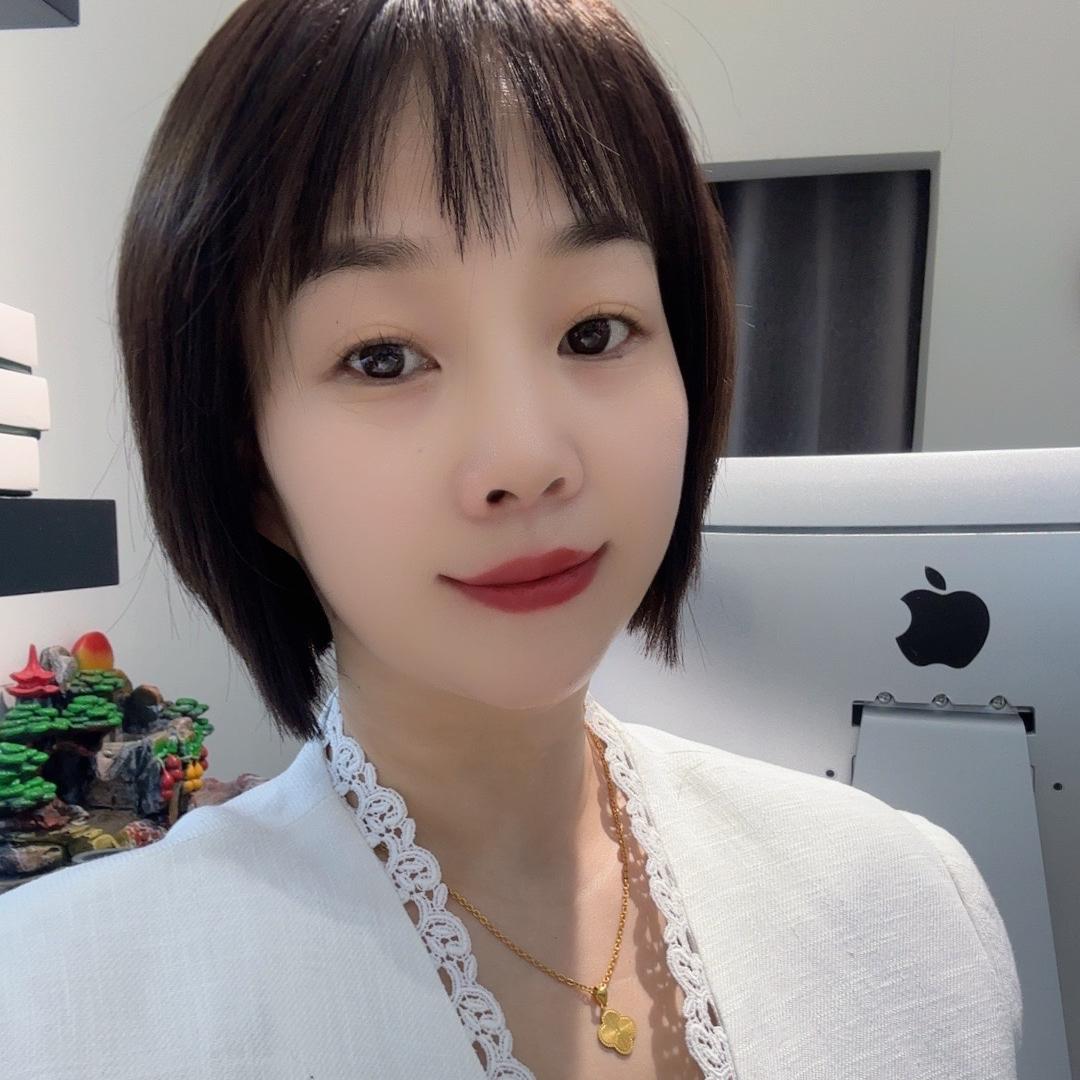 平遥弥写女装店