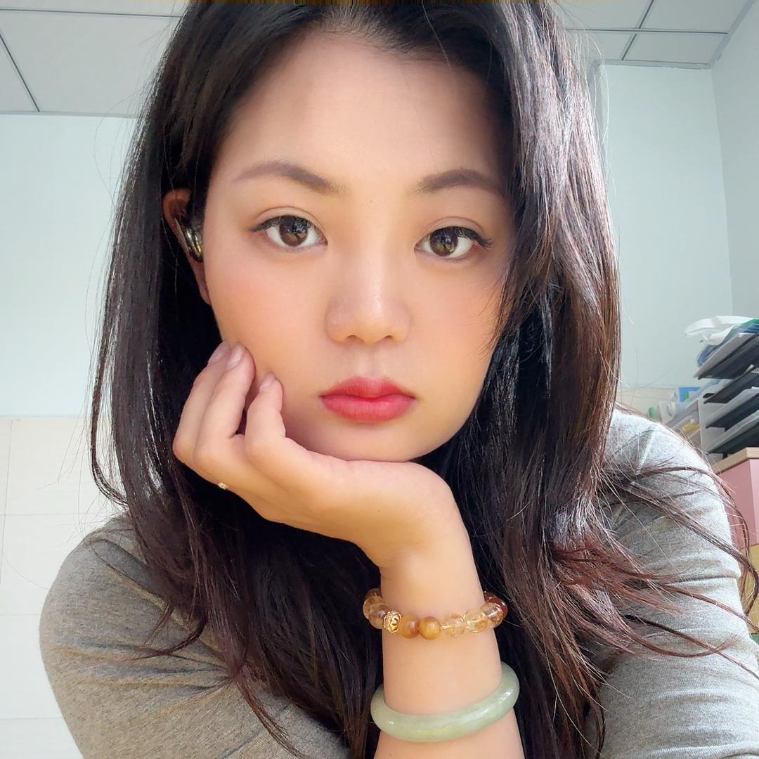 皮蛋丫头