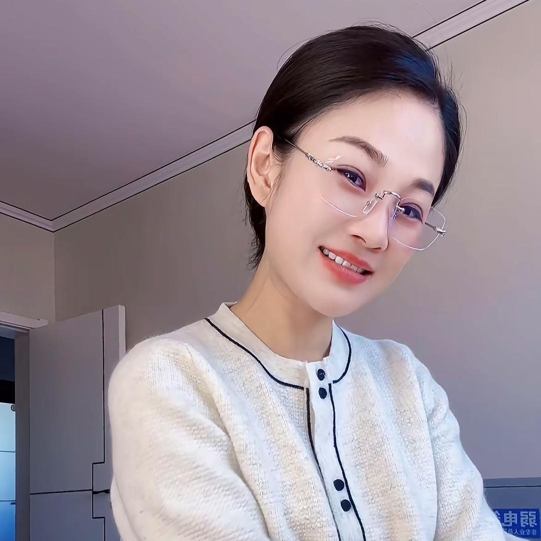 小妞不美