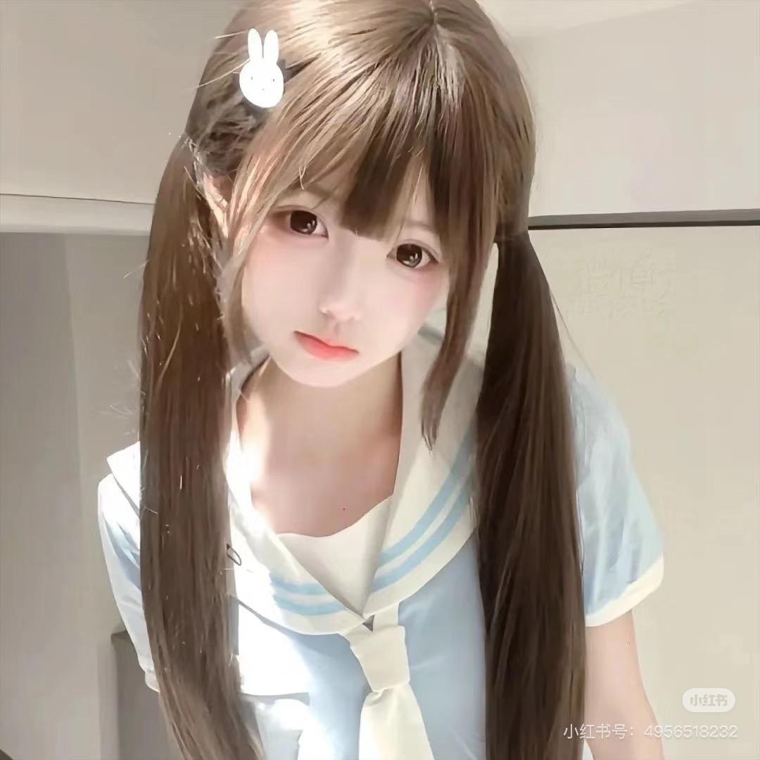 深夜去姐夫房间将趴在姐夫身上的老公拽下床