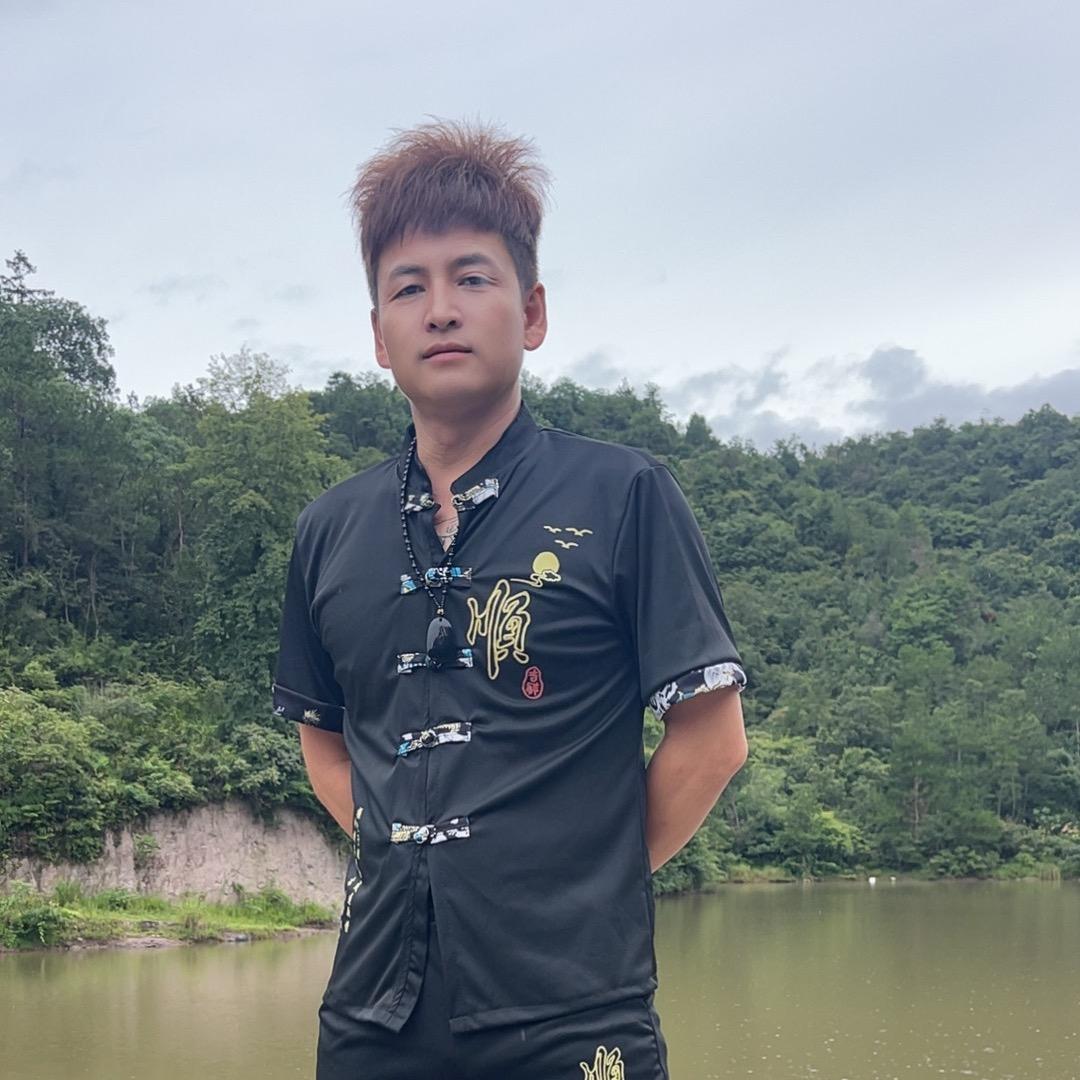 罗一凡