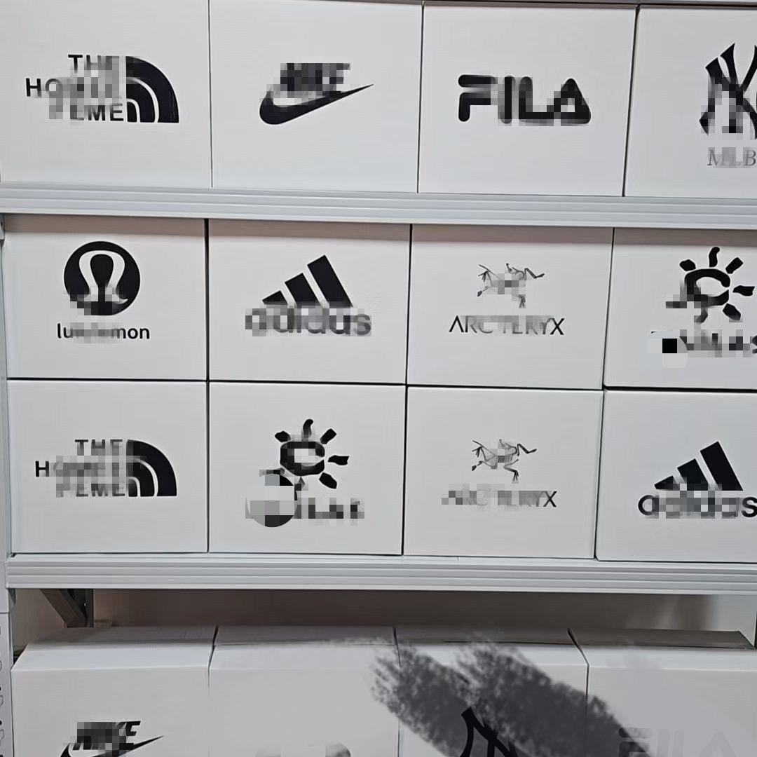 轻奢户外工厂店