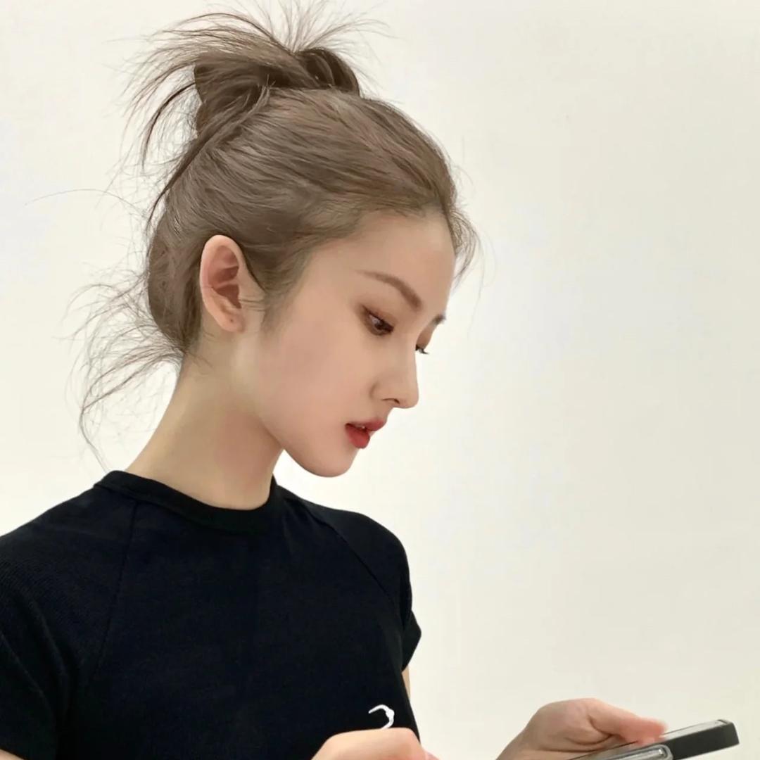 今朝剑启染发造型专营店