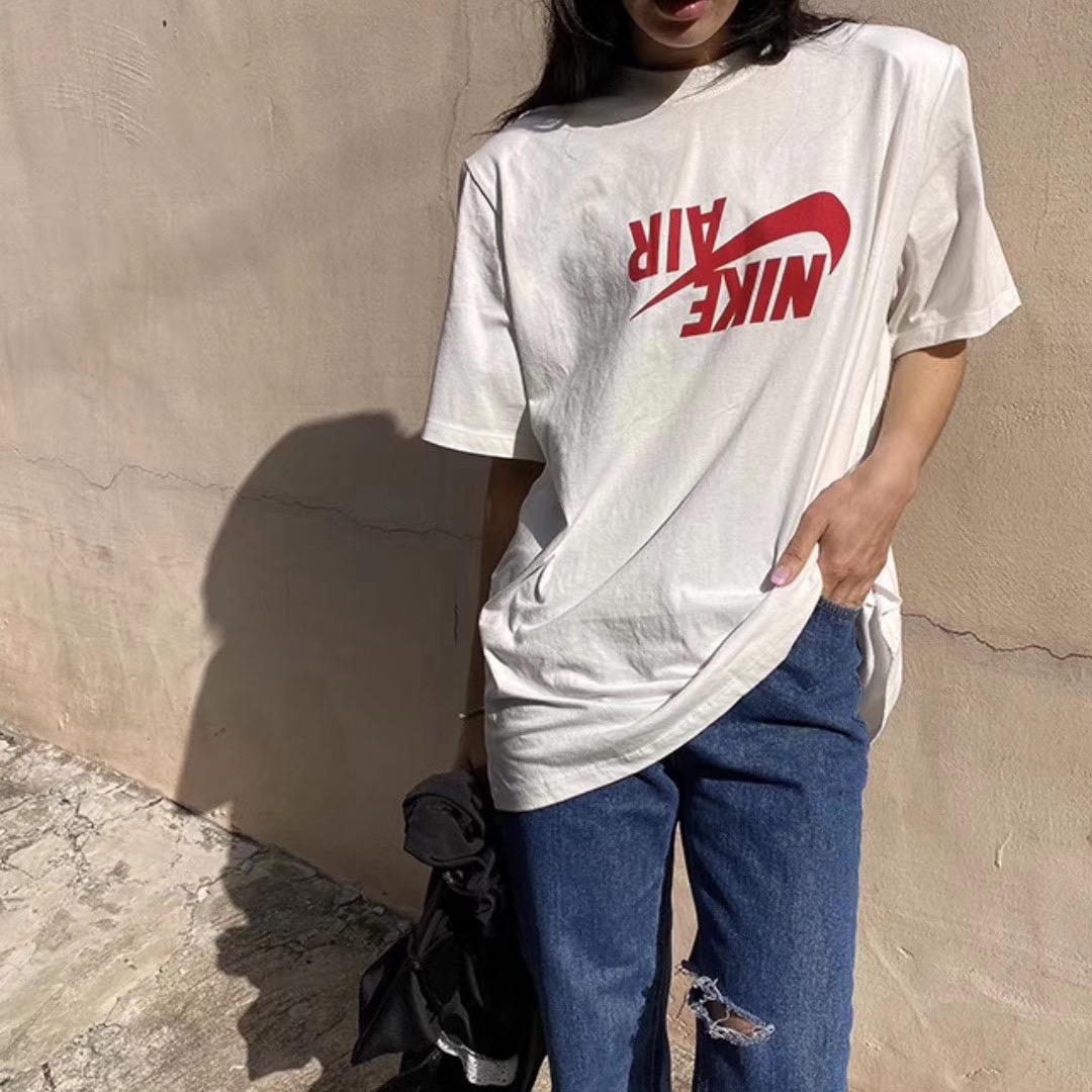 鱼尾巴