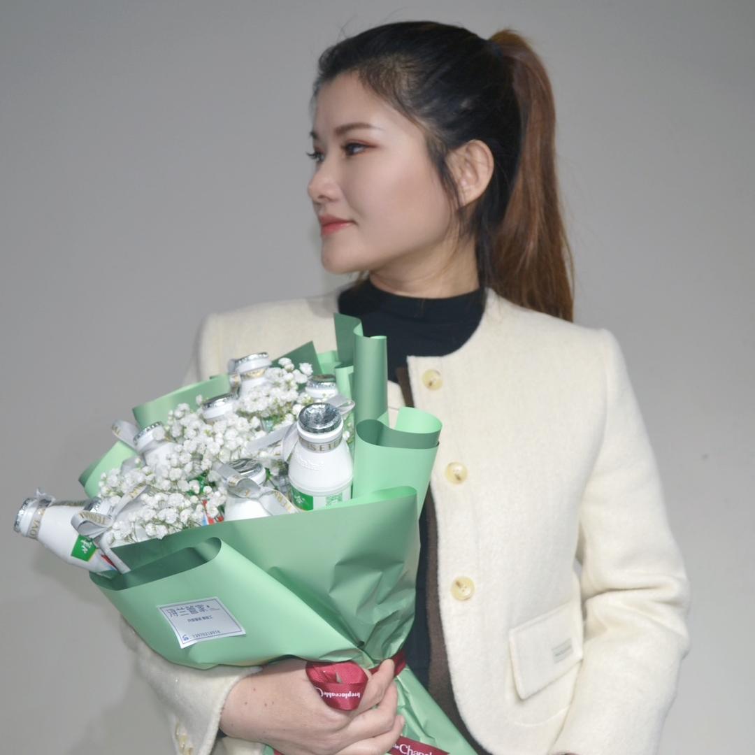 90后大学生在南昌做保洁(浔兰管家)