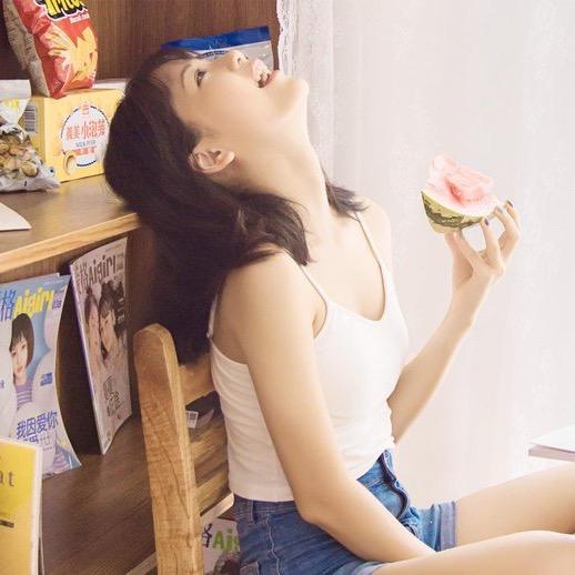 千伊潮流服饰