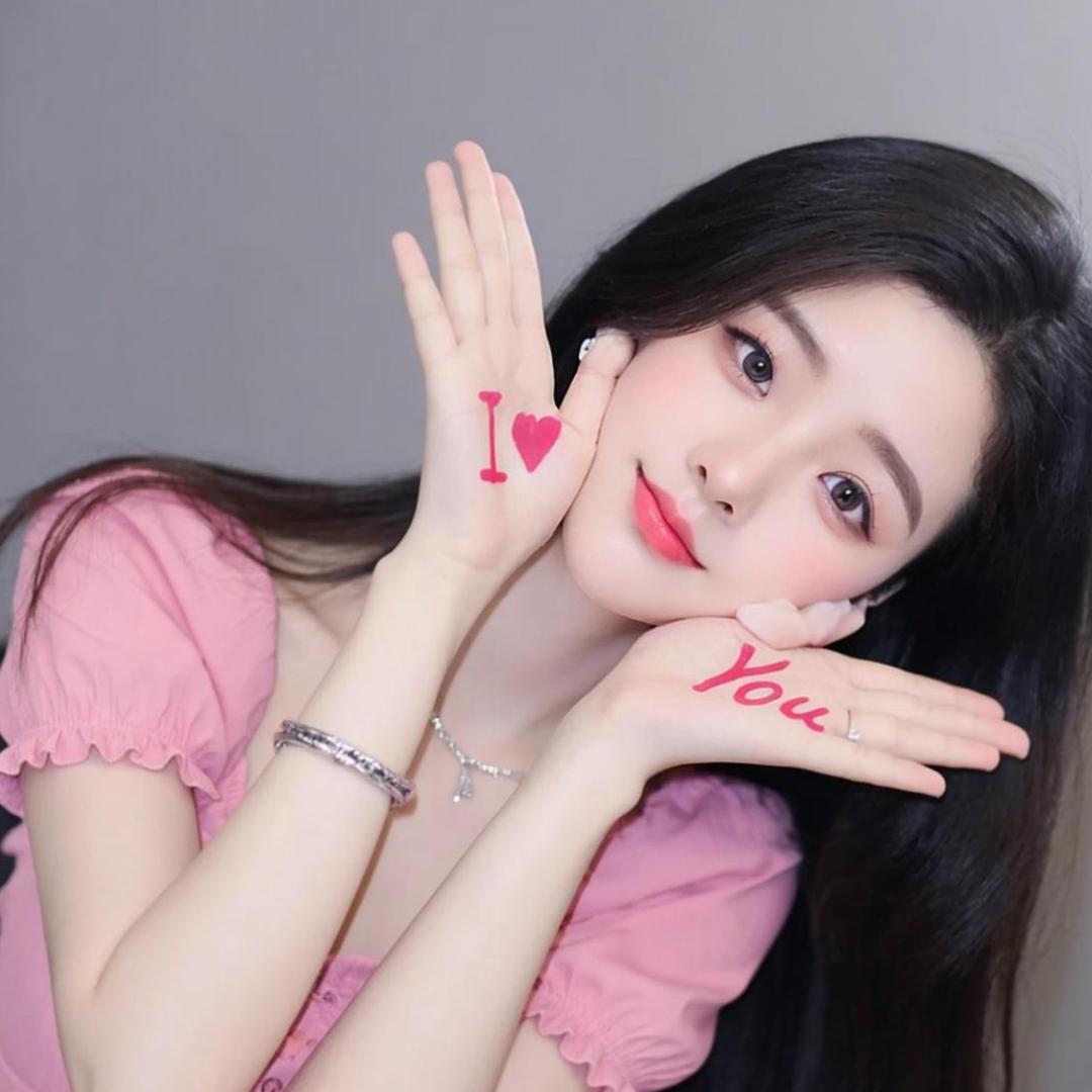 潘潘吖💋