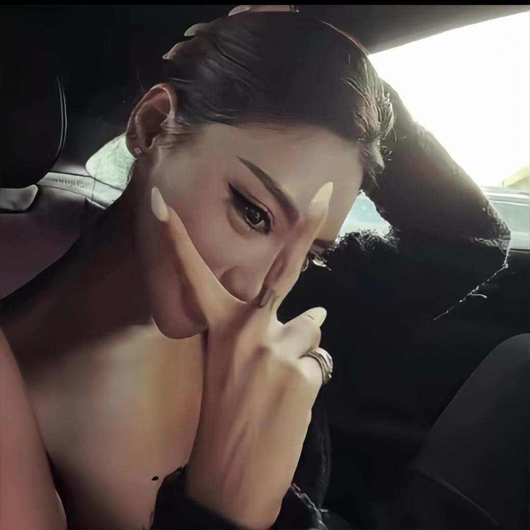 yb
